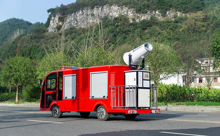 2座除塵車，道路降塵霧炮車