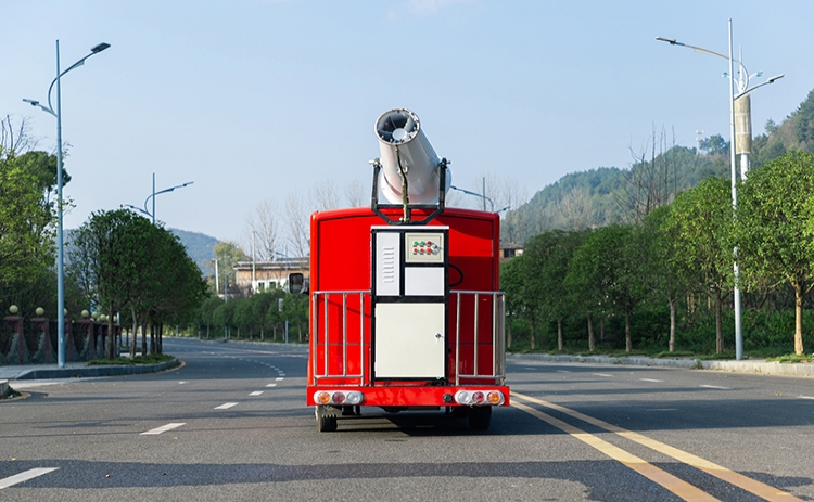 2座除塵車，道路降塵霧炮車